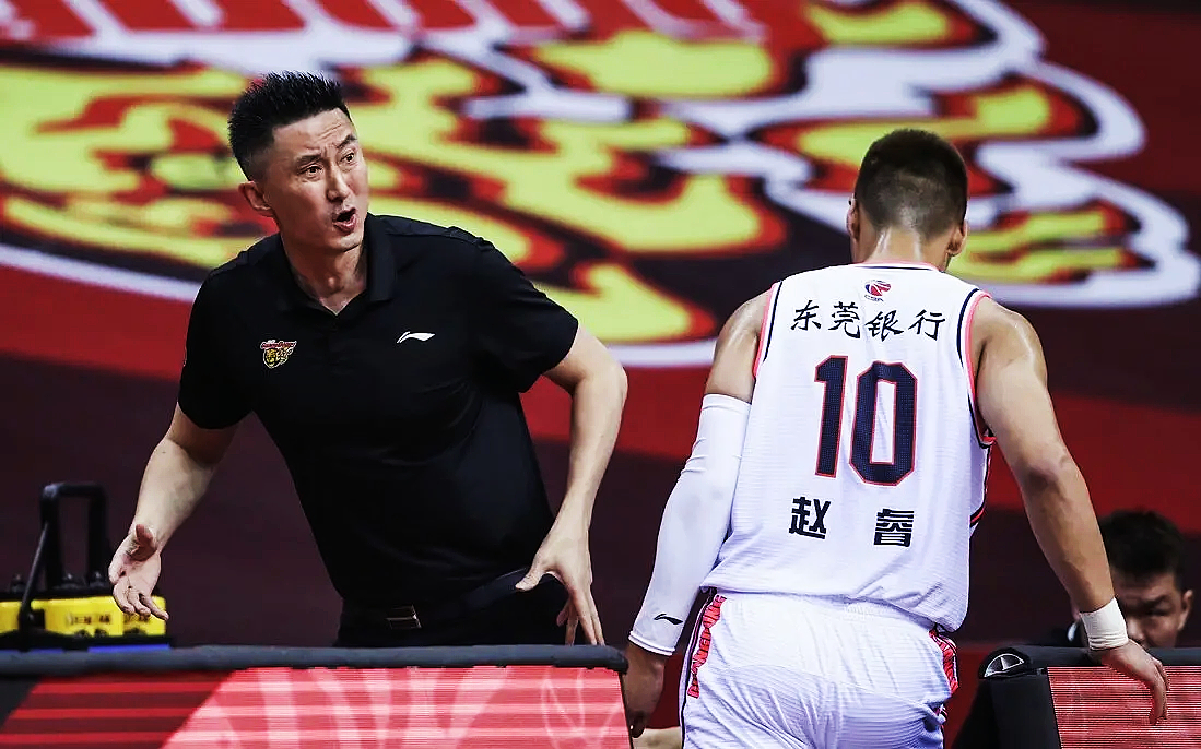 包含加时末段体能课后;拜仁慕尼黑更衣室发声备战CBA常规赛;球迷炸锅;赛程密集仍需轮换的词条 包含加时末段体能课后;拜仁慕尼黑更衣室发声备战CBA常规赛;球迷炸锅;赛程密集仍需轮换的词条