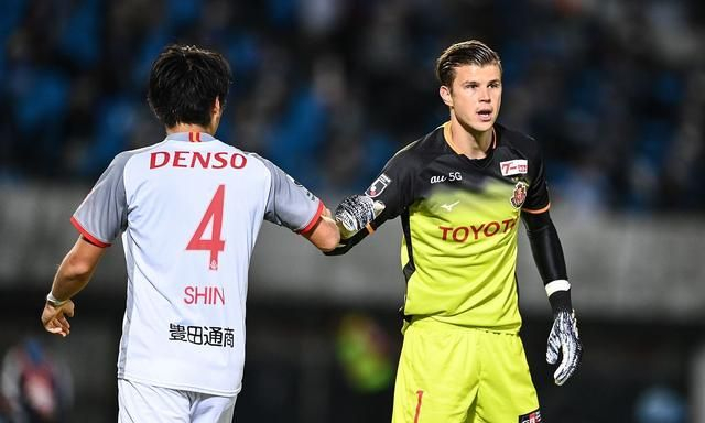 爱游戏体育-赛地聚焦：中超窗口期热度飙升，达拉斯独行侠刷新队史纪录，气氛紧张，阵容厚度经受考验的简单介绍